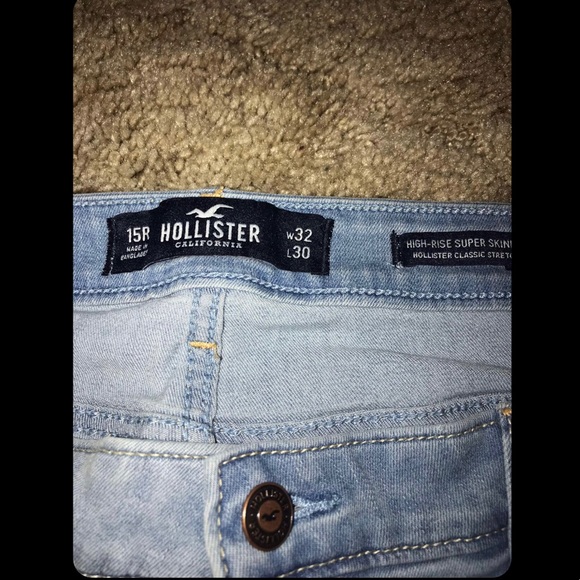 Hollister Jean - Picture 5 of 5